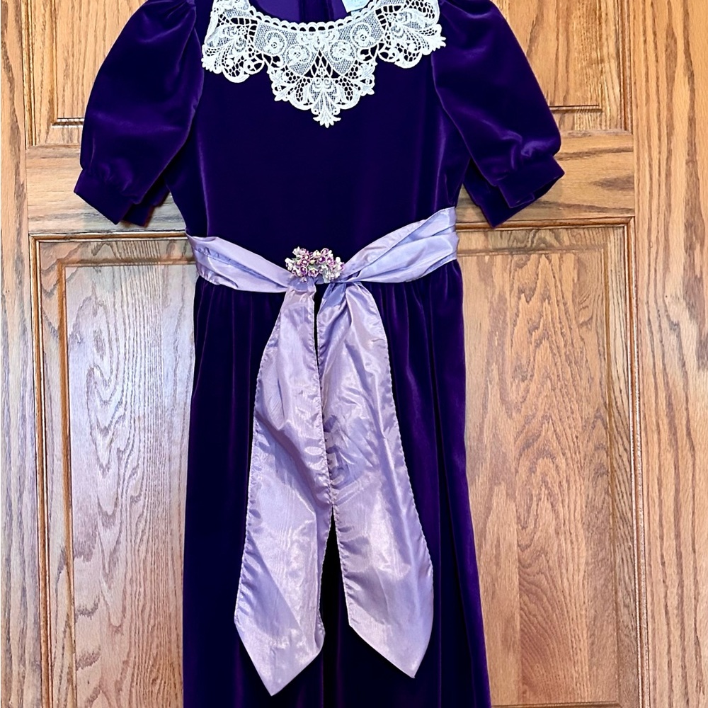 Beautiful Purple Velvet Girls Dress Size 12 80's The Children's Hour Jan Briggs